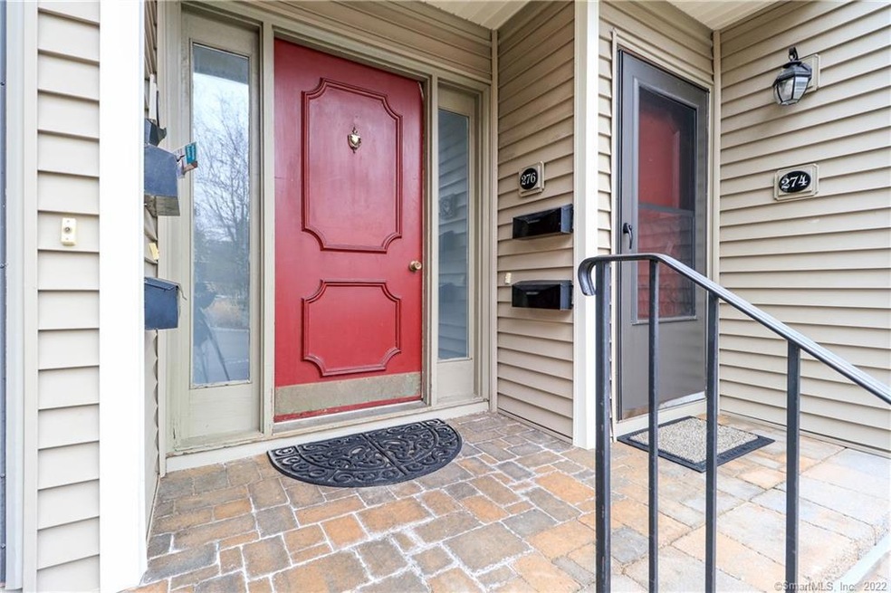 276 Melody Ln unit 276, Fairfield, CT 06824 - photo 1