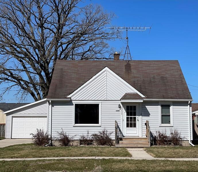 2208 S. 17th St