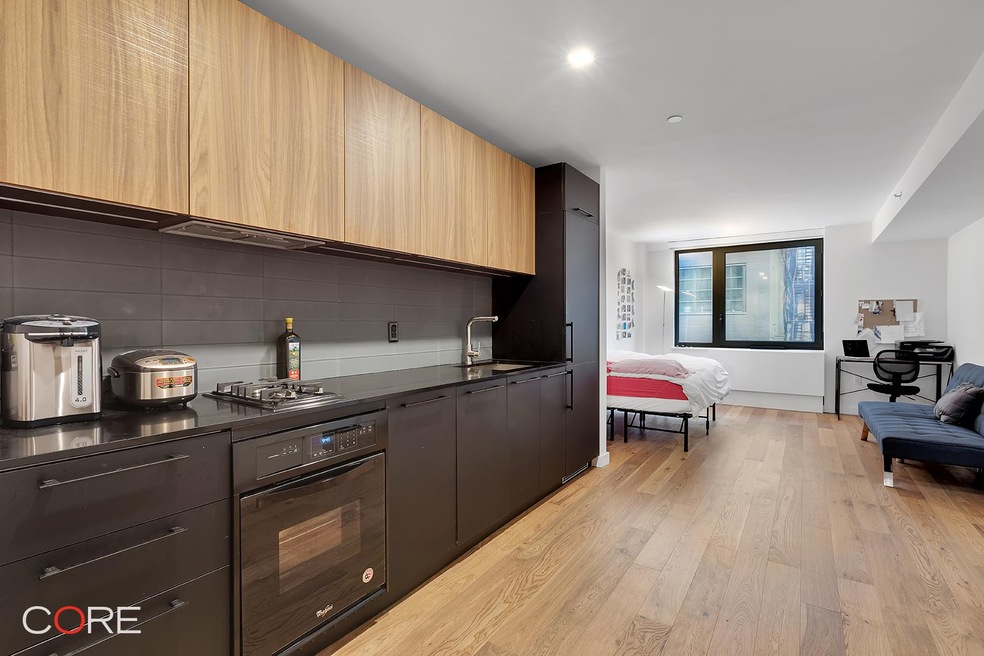 411 W 35th St unit 7H, New York, NY 10001 - photo 1