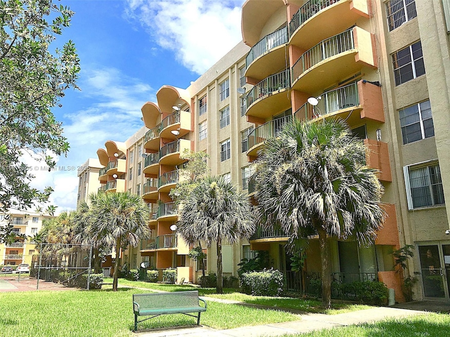 The Fountains at Fontainebleau unit 308, Miami, FL 33172 - photo 1