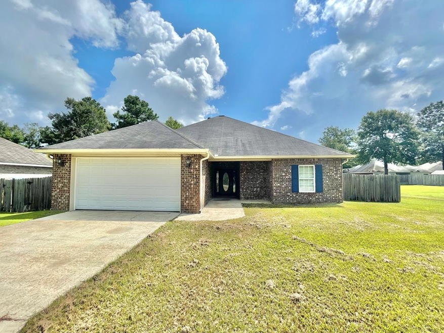 13 Magenta Ln, Picayune, MS 39466 - photo 1