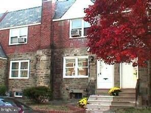 6860 Clover Ln, Upper Darby, PA 19082 - photo 1