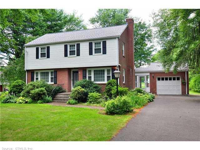 31 Filley St, Bloomfield, CT 06002 - photo 1