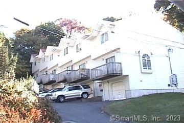 396 Waterville St unit 6, Waterbury, CT 06710 - photo 1