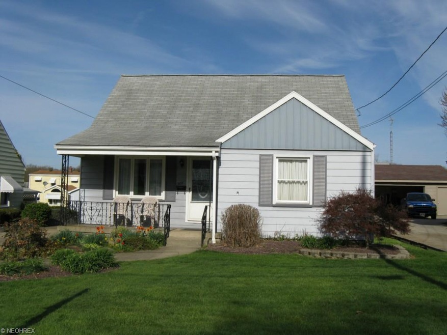 588 Idora Ln, Struthers, OH 44471 - photo 1