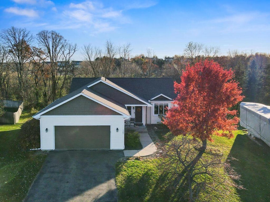 Welcome to 1389 Mallard Ln!