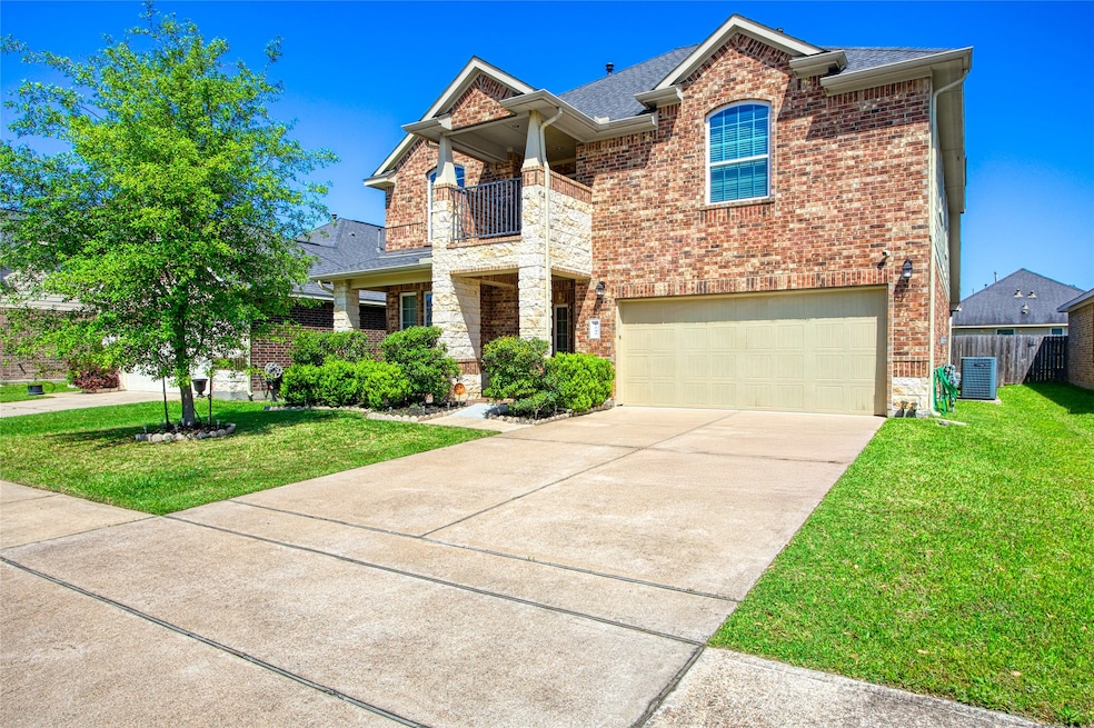 1242 S Maple Dr, Katy, TX 77493 - photo 1