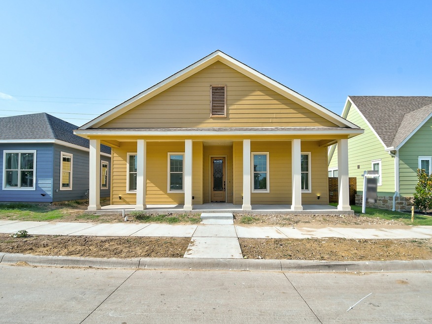 8832 Vermillion St, North Richland Hills, TX 76180 - photo 1