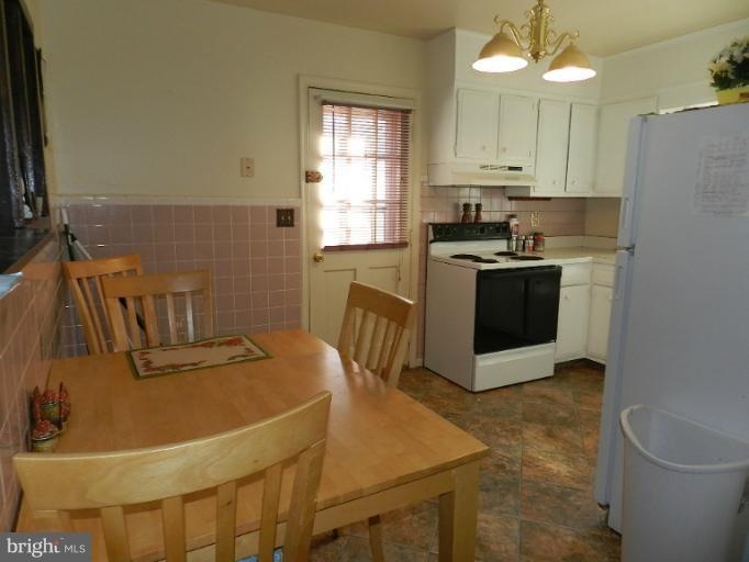 10800 Piedmont Dr, Fredericksburg, VA 22407 - photo 1