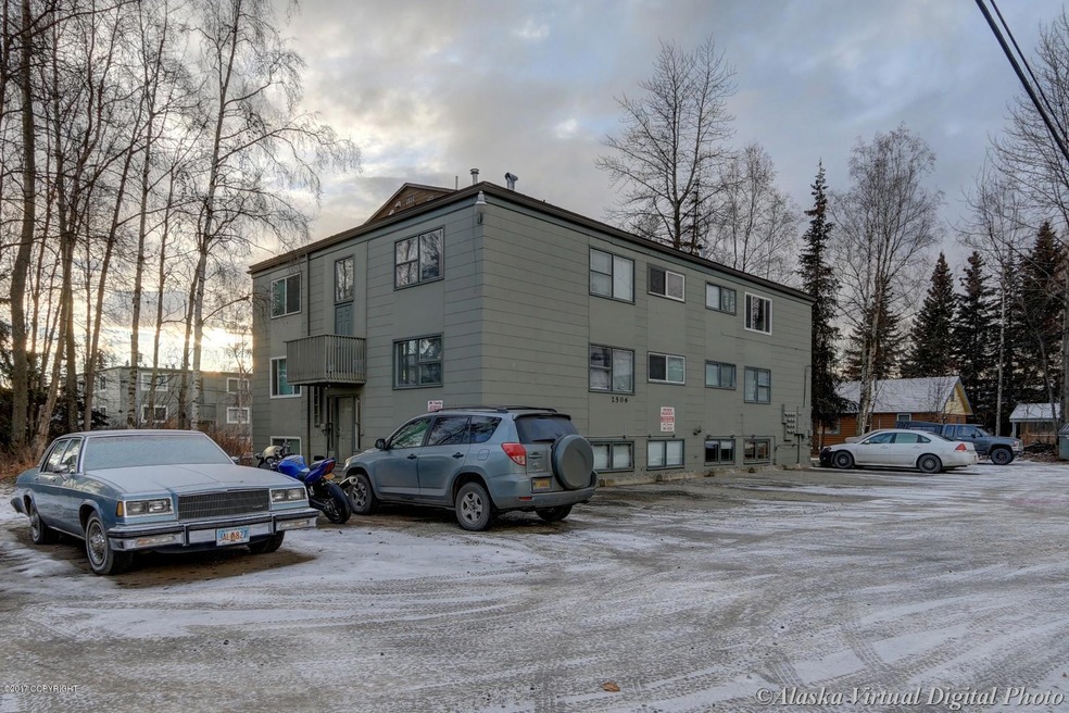 2506 Forget me Not Ln unit 8, Anchorage, AK 99508 - photo 1