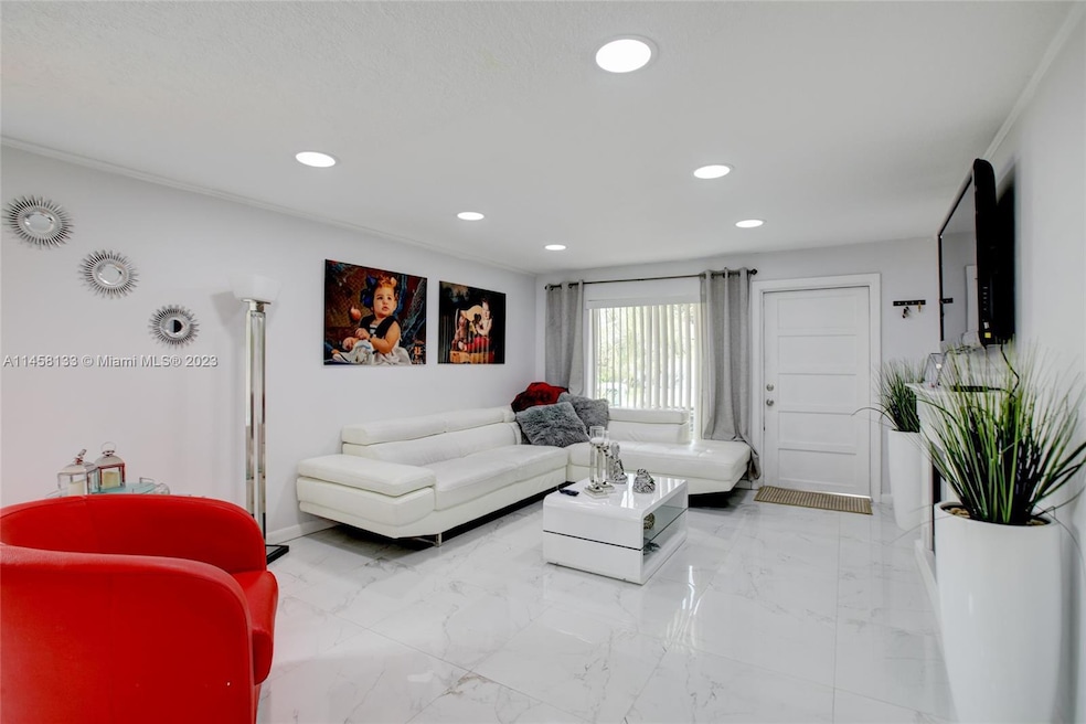 689 SW 7th Terrace, Dania, FL 33004 - photo 1