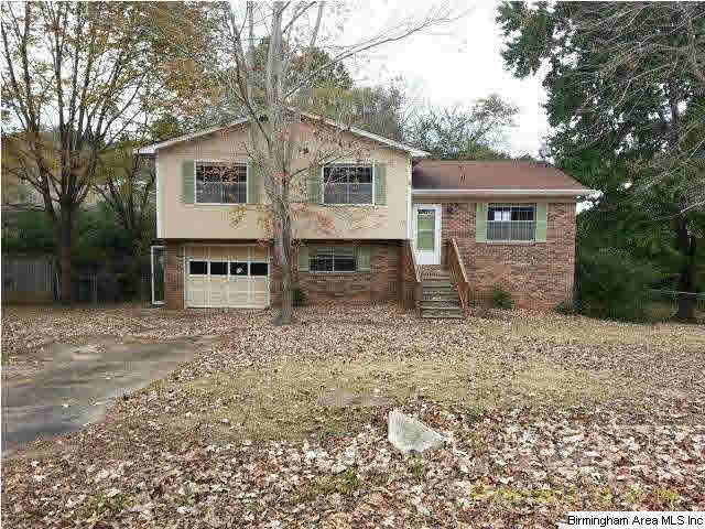 620 Cresap Cir NE, Birmingham, AL 35215 - photo 1