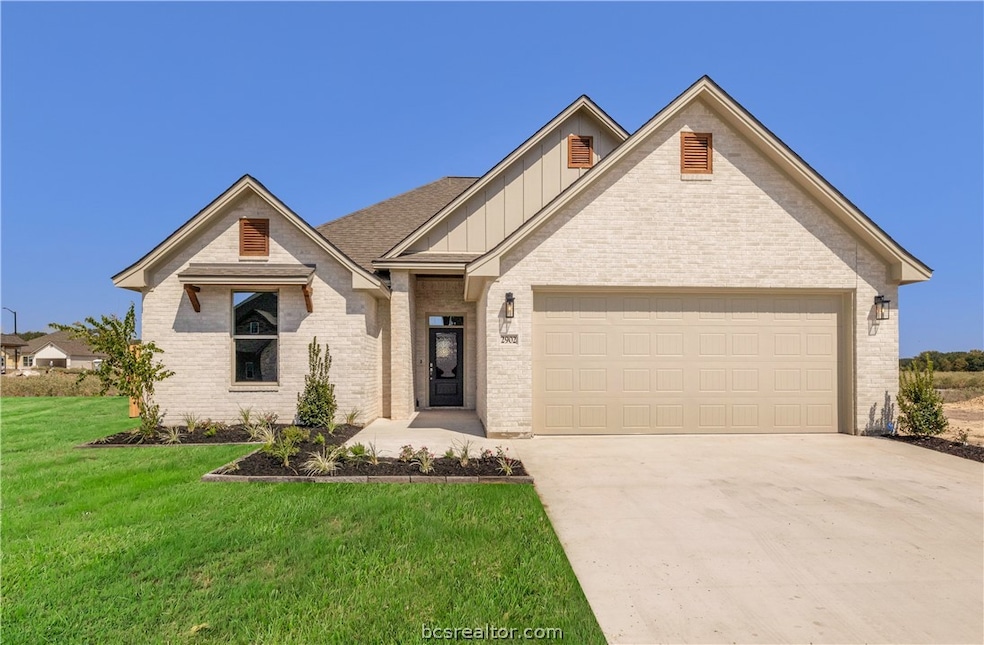 Front View of Home.