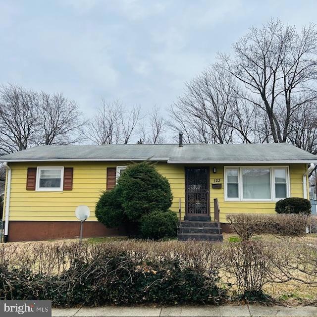 123 Canyon Place, Capitol Heights, MD 20743 - photo 1