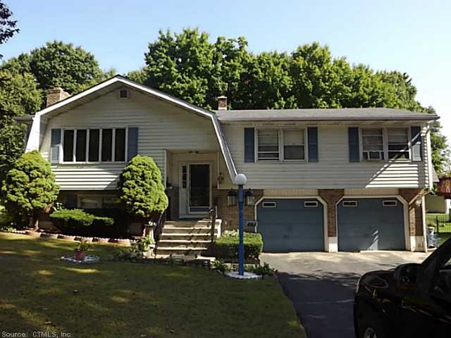483 Country Club Rd, Waterbury, CT 06708 - photo 1