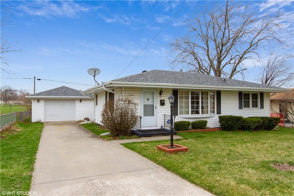 2718 E Tiffin Ave, Des Moines, IA 50317 - photo 1