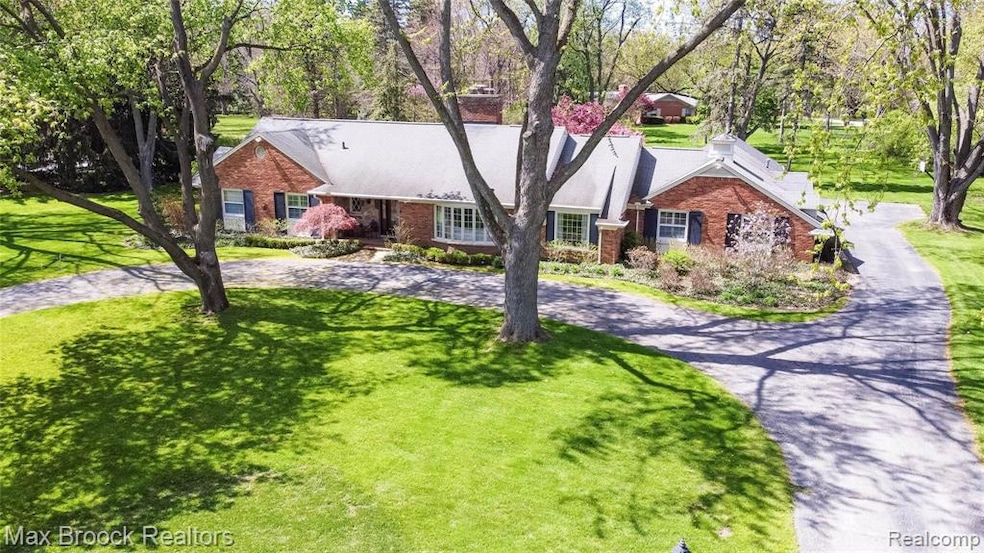 Yep...SPRAWLING ranch.