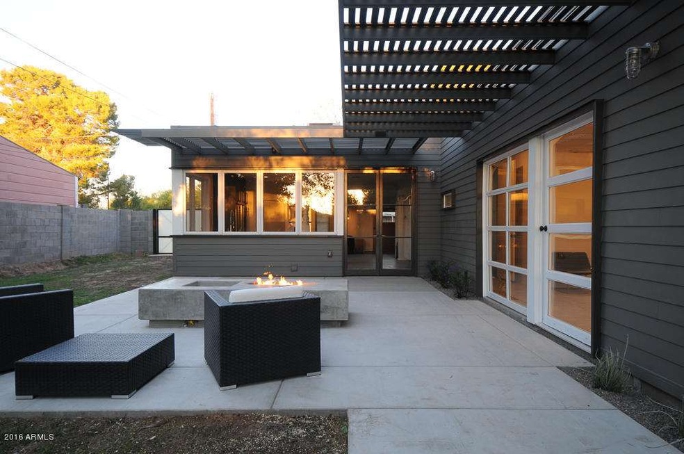 2642 N 29th Place, Phoenix, AZ 85008 - photo 1