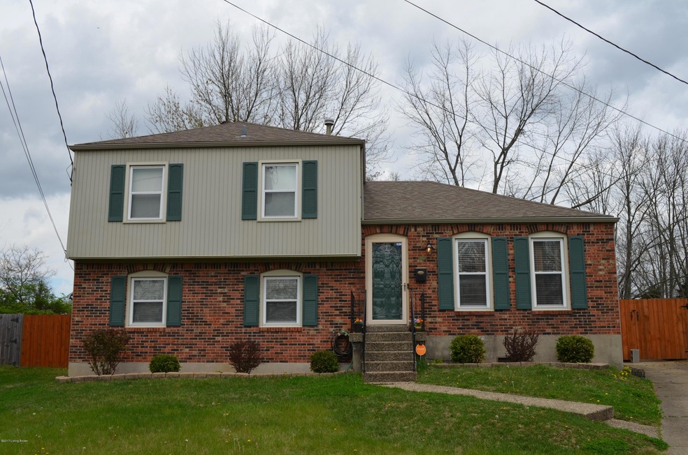 6203 Timmy Ct, Louisville, KY 40219 - photo 1