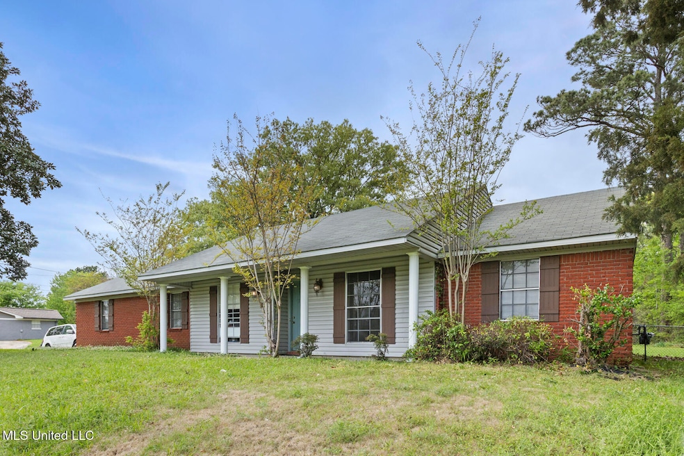 1000 E Northside-3