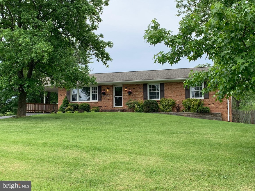 122 Whitfield Cir, Stephens City, VA 22655 - photo 1