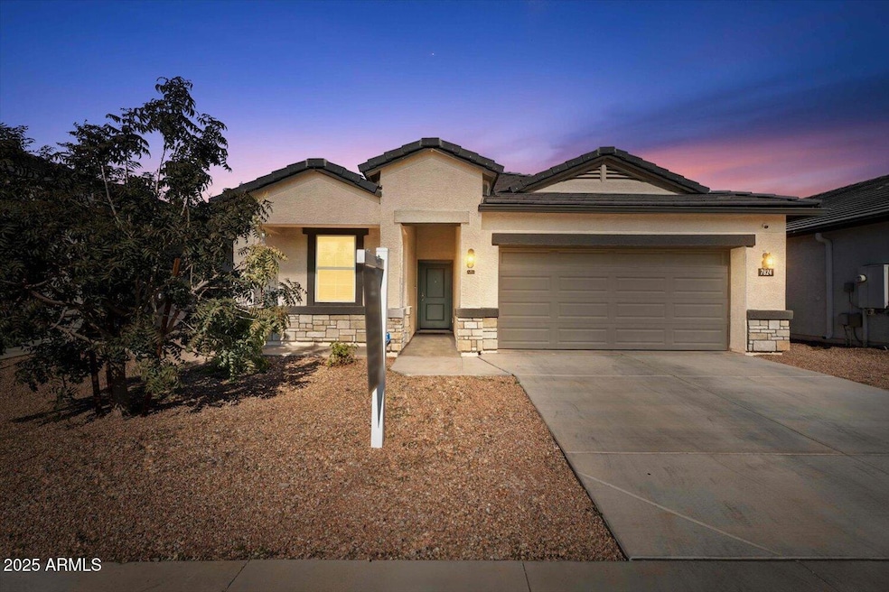 7824 W Payson Rd, Phoenix, AZ 85043 - photo 1