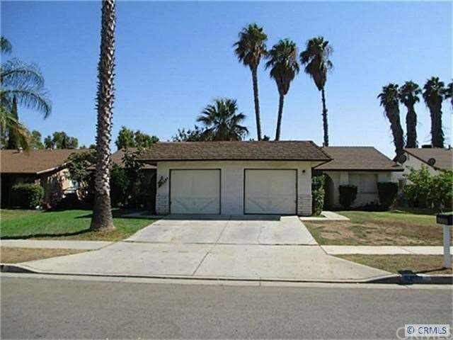 8208 & 8210 Zinnia Pl.
