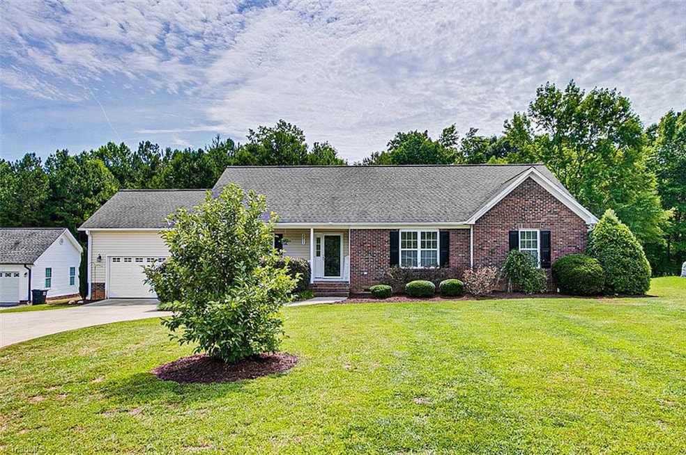 2511 Danny Bell Rd, Asheboro, NC 27205 - photo 1