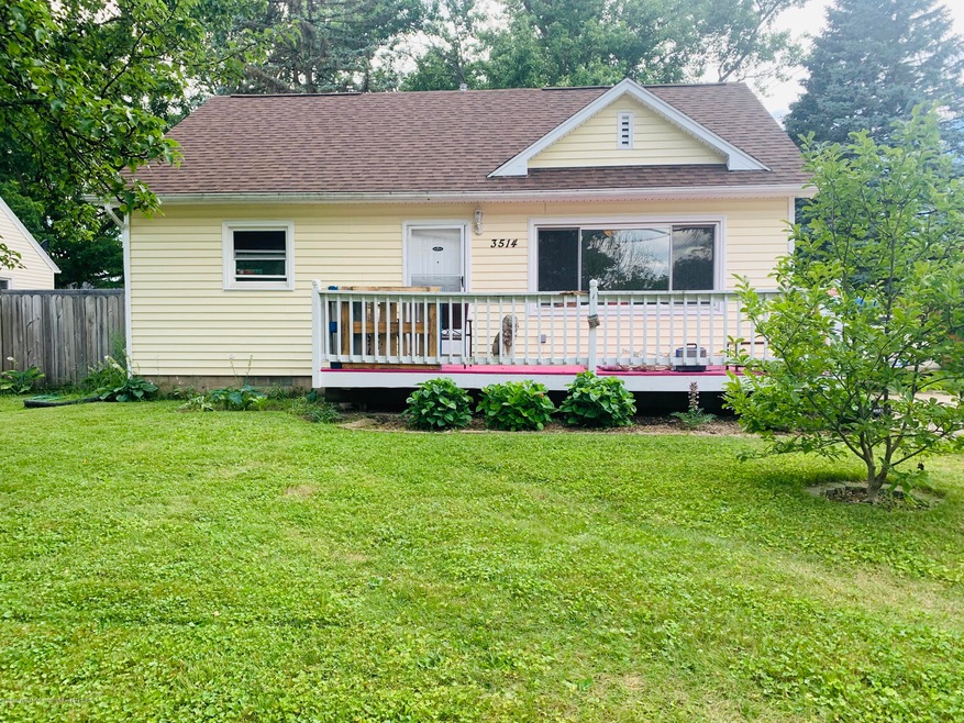 3514 Schlee St, Lansing, MI 48910 - photo 1