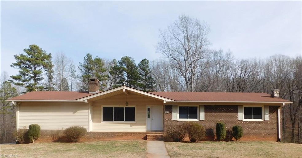 1345 Briles Dr, Asheboro, NC 27205 - photo 1