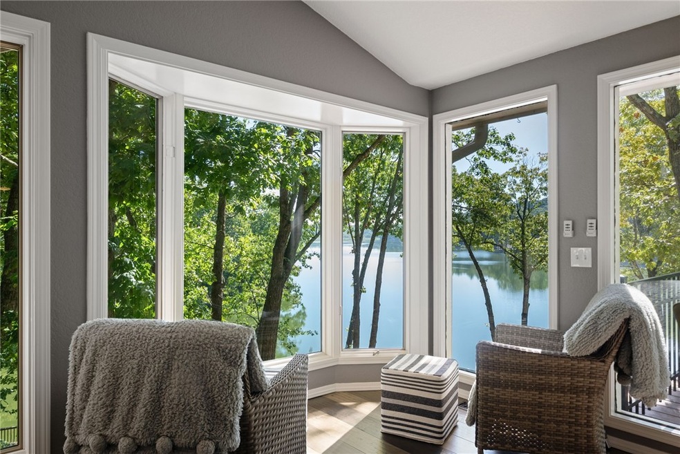 63 Lancaster Dr, Bella Vista, AR 72715 - photo 1