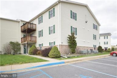 105 D-1 Hailey Ln unit D1, Strasburg, VA 22657 - photo 1