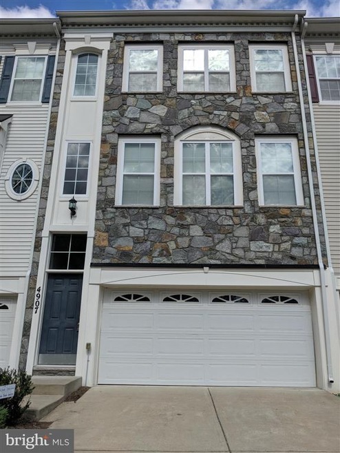 4907 Potomac Highlands Cir, Triangle, VA 22172 - photo 1