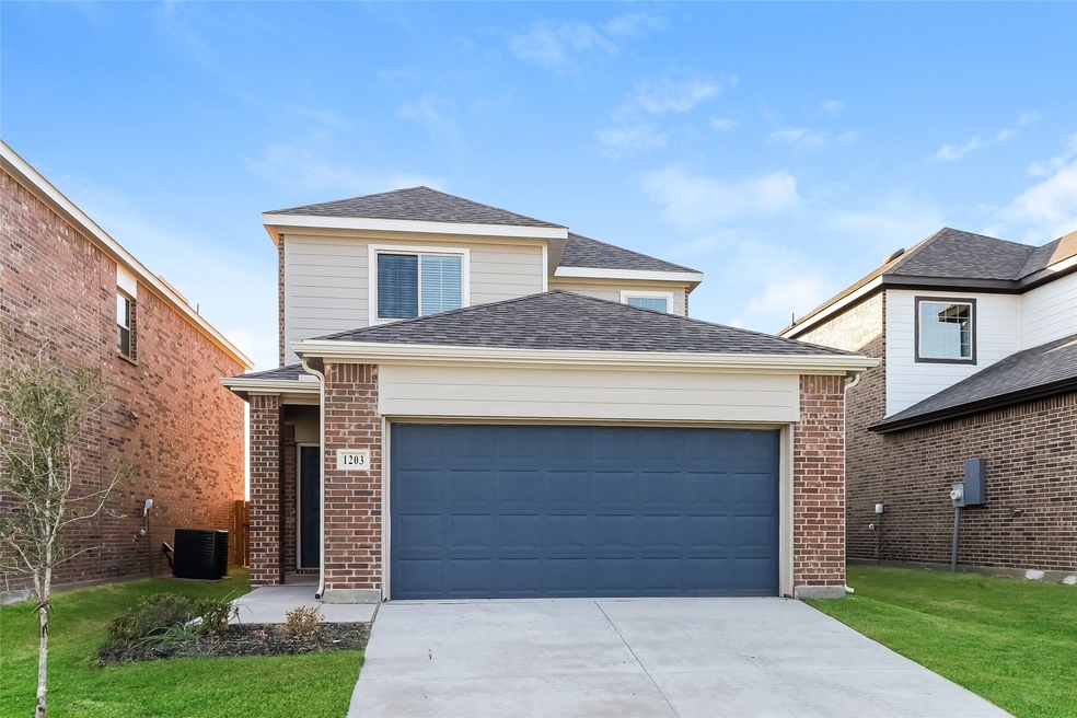 1203 Jonah Ln, Ennis, TX 75119 - photo 1