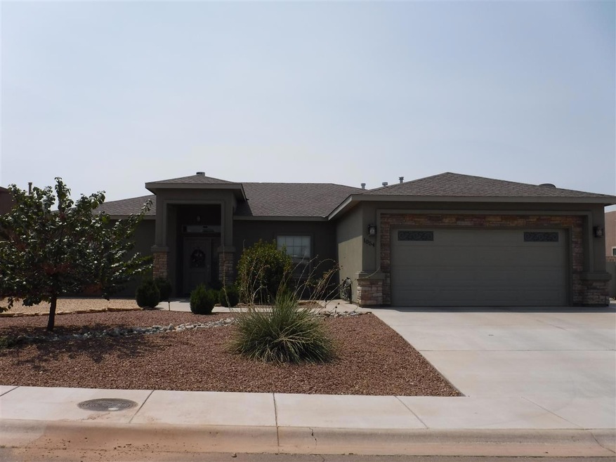 1054 Pajarito Dr, Alamogordo, NM 88310 - photo 1