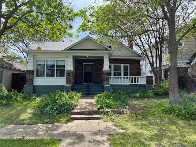 926 W Bond St, Denison, TX 75020 - photo 1