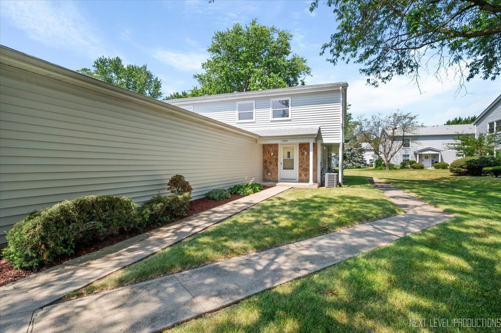 1340 N Glen Cir unit D, Aurora, IL 60506 - photo 1