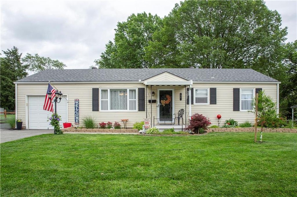 7041 Quivira Rd, Shawnee, KS 66216 - photo 1