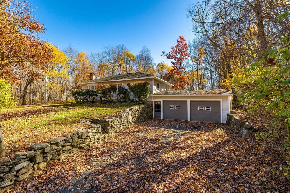 2 Ross Passway, Morris, CT 06763 - photo 1