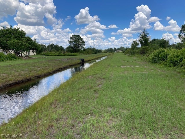 527 Trinity St E, Lehigh Acres, FL 33974 - photo 1
