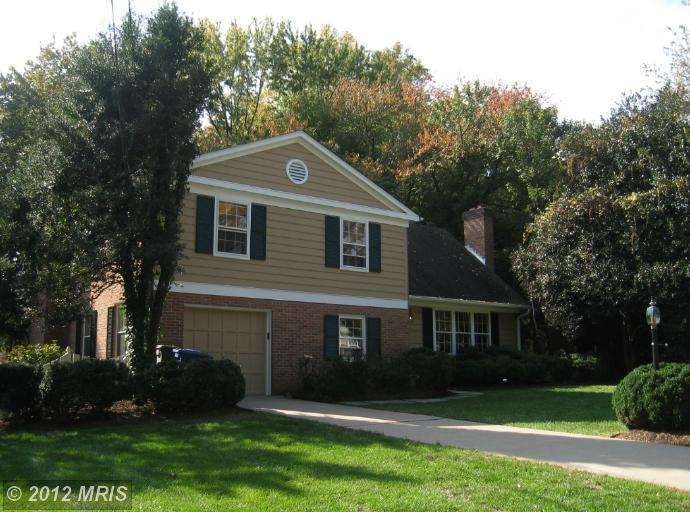 2408 Claremont Dr, Falls Church, VA 22043 - photo 1