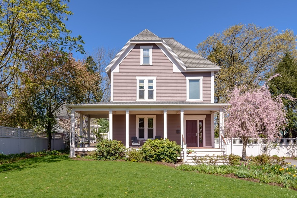 37 Evergreen Ave, Auburndale, MA 02466 - photo 1