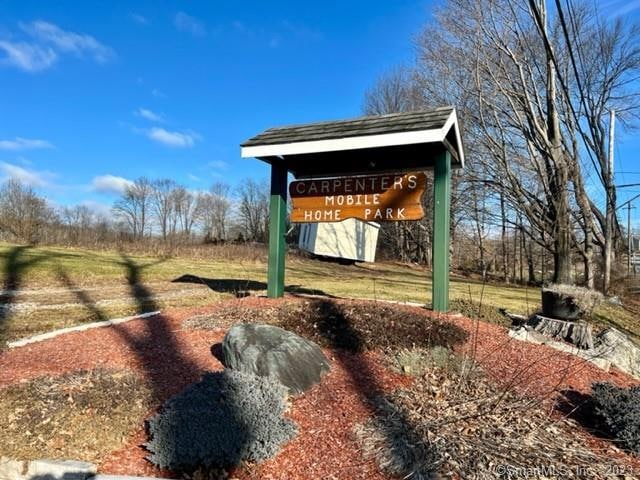 Welcome to Carpenter Mobile Home Park Entrance