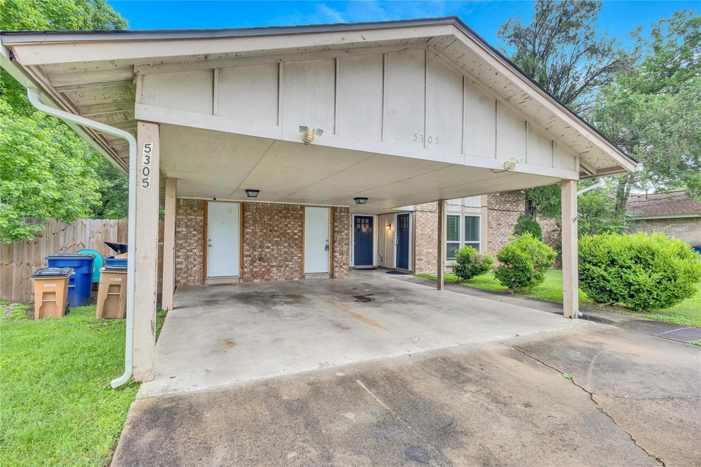 5305 W Gate Blvd unit B, Austin, TX 78745 - photo 1