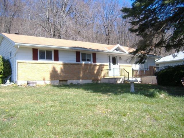 1079 Constitution Ave, Pen Argyl, PA 18072 - photo 1