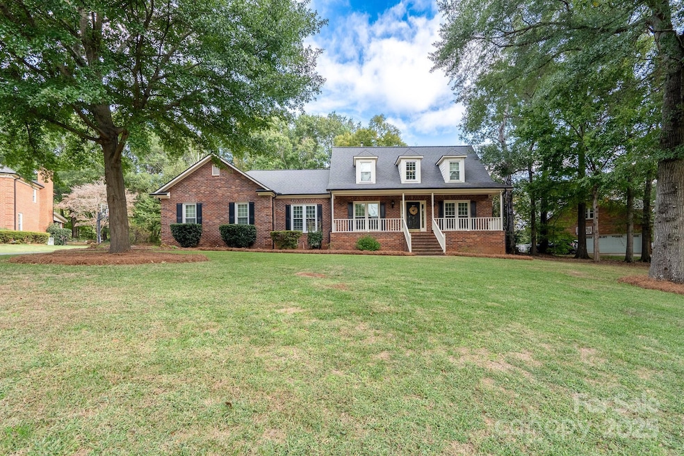 5820 Wingate Way NW, Concord, NC 28027 - photo 1