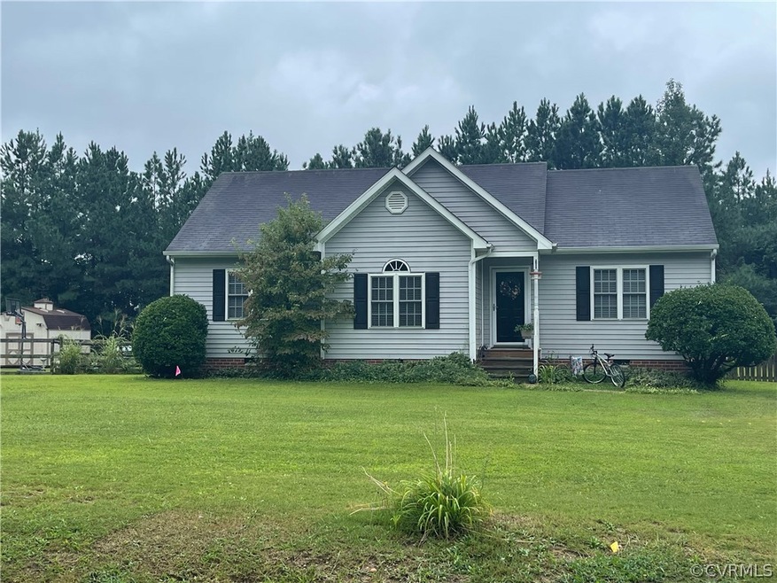 11809 Stamford Rd, Midlothian, VA 23112 - photo 1