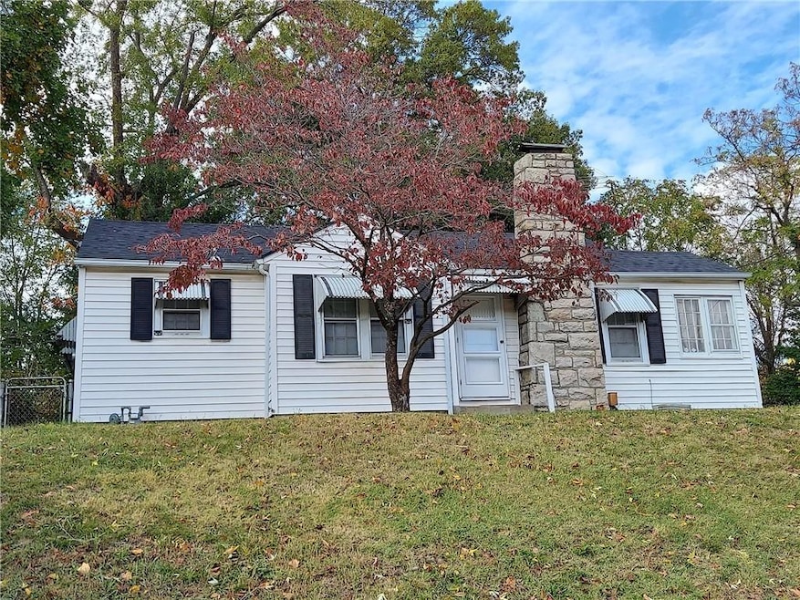 1836 Glendale Ave, Kansas City, KS 66104 - photo 1