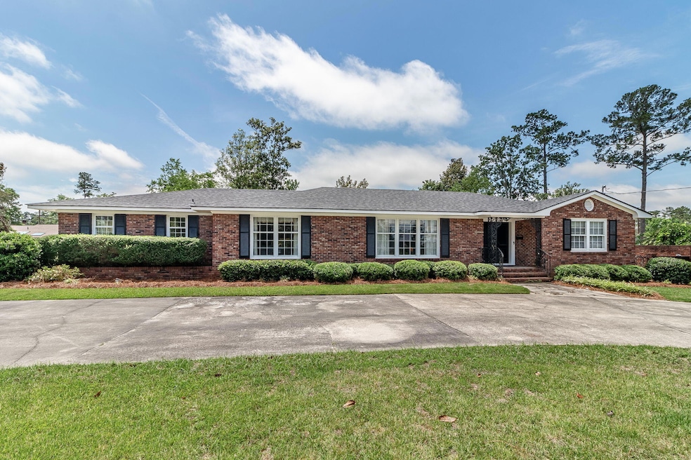 1-web-or-mls-3134 WALTON WAY (c)-5568