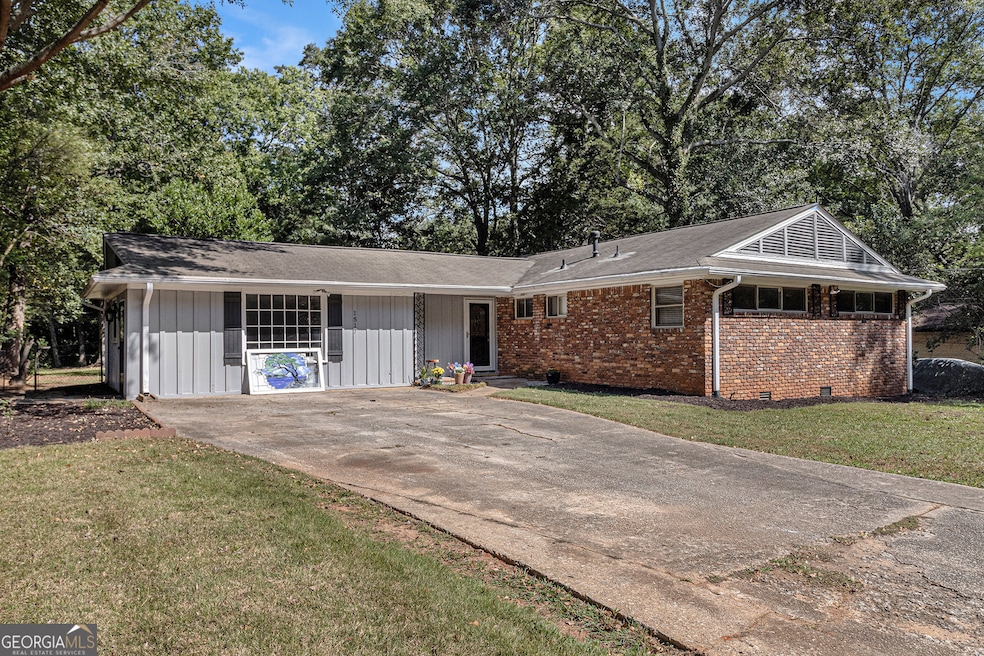 1517 Vancouver Dr, Tucker, GA 30084 - photo 1